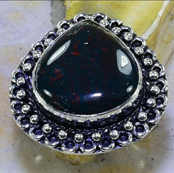 *** Sale *** New Bloodstone 925 Silver Ring. - Picture 1 of 1